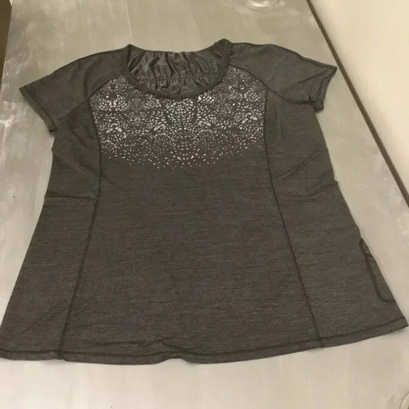 LULULEMON Black Dark Grey Ruffle Run: Wild Short  Sleeve Tech Tee Size 12 - Picture 7 of 14
